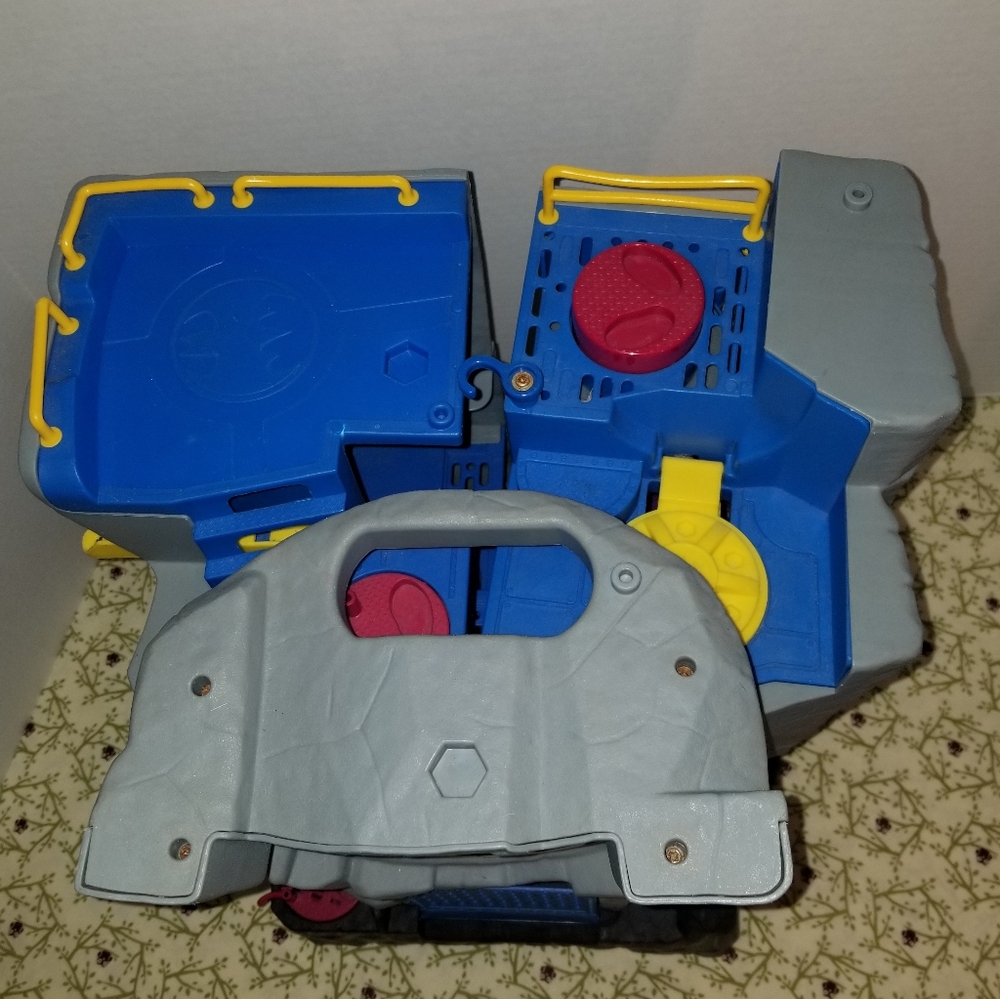 Vintage Fisher Price DC Comics Batman Batcave Playset - Picture 7 of 7